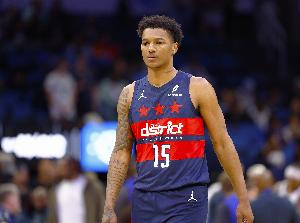 NBA官网：掘金正式裁掉朱利安&middot;里斯 腾出双向合同名额